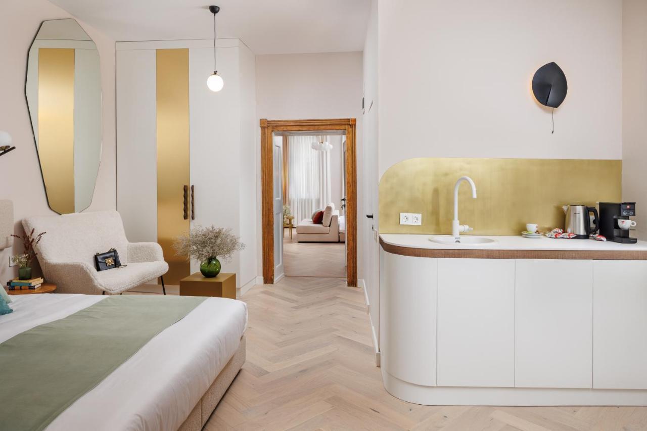 Aries' Collection Luxury Suites Braşov Exterior foto